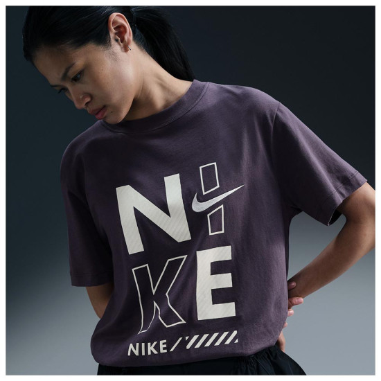 Nike Γυναικεία κοντομάνικη μπλούζα Sportswear